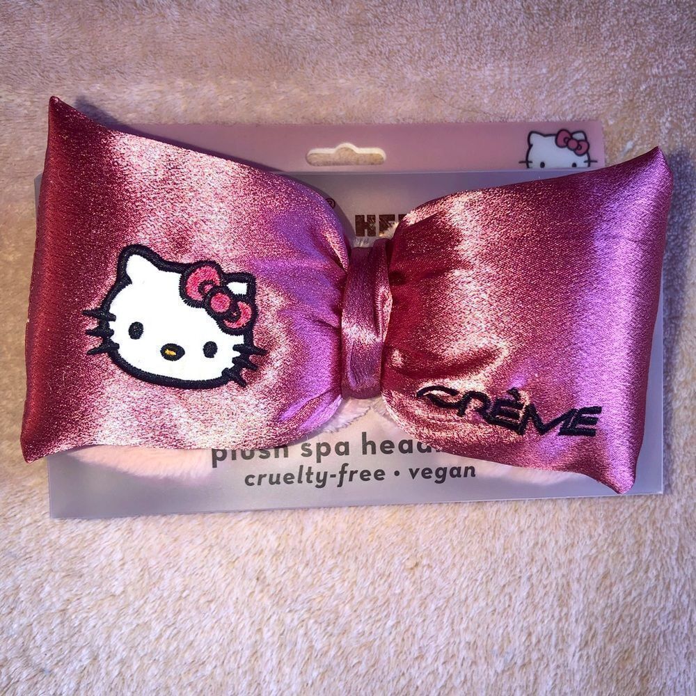 NIB Crème Shop Hello Kitty Plus Spa Headband